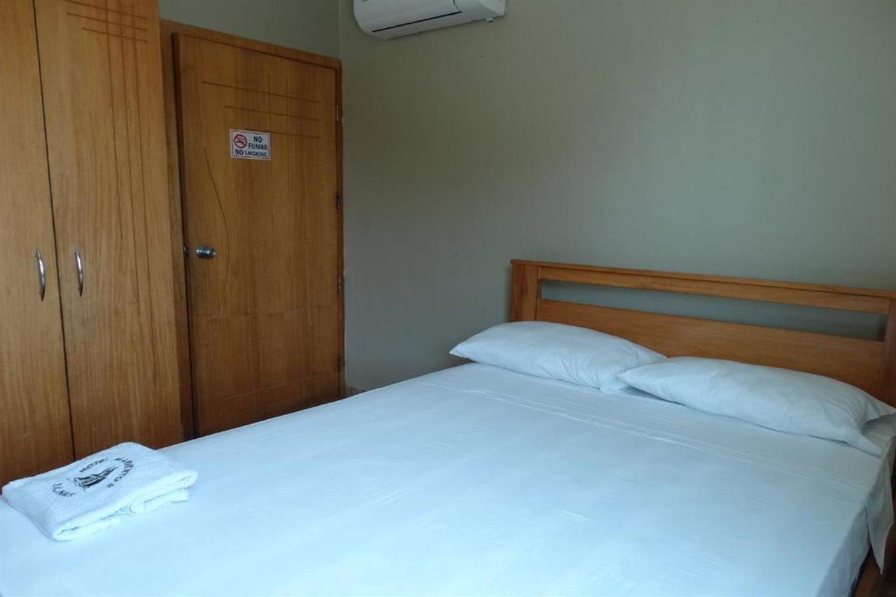 Hotel Marvento I 萨利纳斯 外观 照片